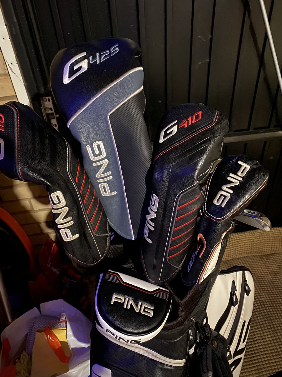 Dale7Wallis's tweet photo. @PINGTourEurope The Oslo H amongst the smorgasbord of headcovers!!! 😃 https://t.co/Yt31ZIMvKO