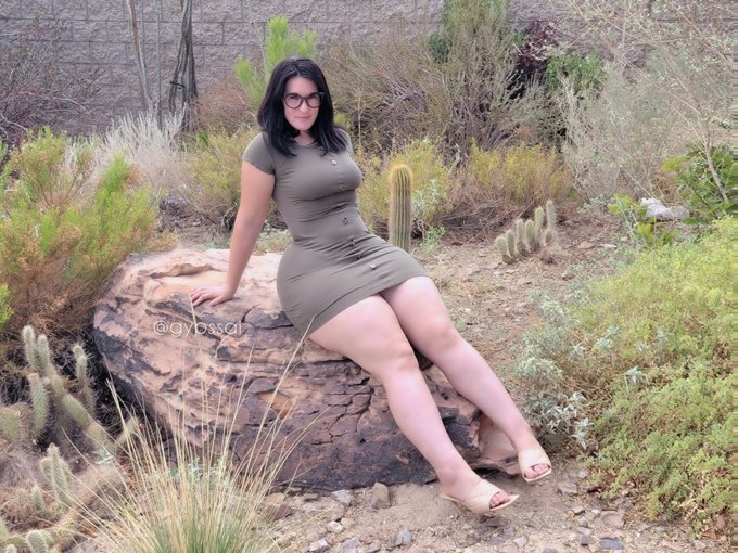 Can't be a lady when I belong to the nature. I am my own "nature lady style". 🐊🌵🌳 https://t.co/c3XAi