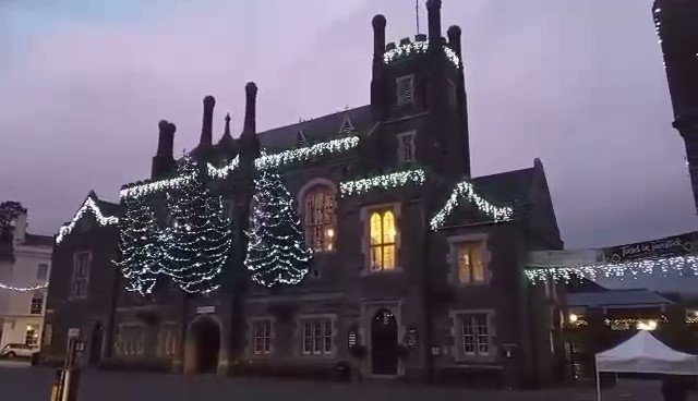 🌄 Beginning of November ➡️ End of November 🌆

#heritageintavistock #tavistock #devon #winter #christmas #dickensianevening #letschristmastogether