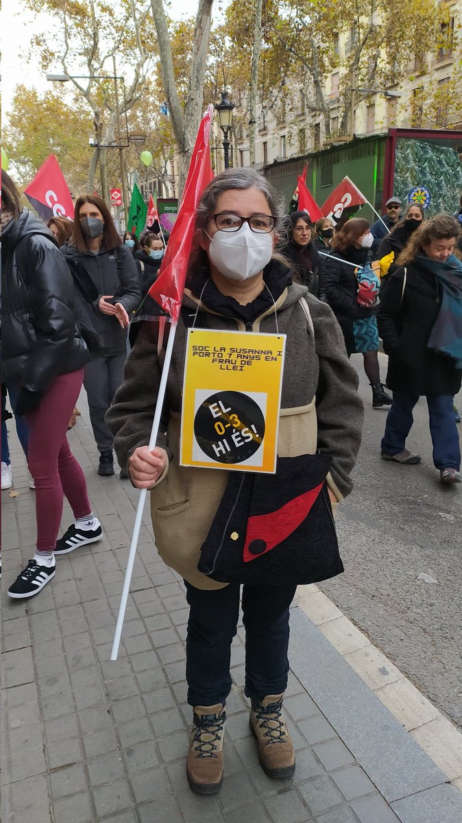 ElviraGaleano2's tweet photo. Vull dedicar una especial menció a totes les dones interines del sector public #VagaSectorPublic30Nov 
Ja que som les més afectades pel #Icetazo Precarització al sector public de totes les Administracions. Sigui Gencat com local. Totes juntes #LesQueHiSomEnsQuedem https://t.co/Iy7a7Wz3l3