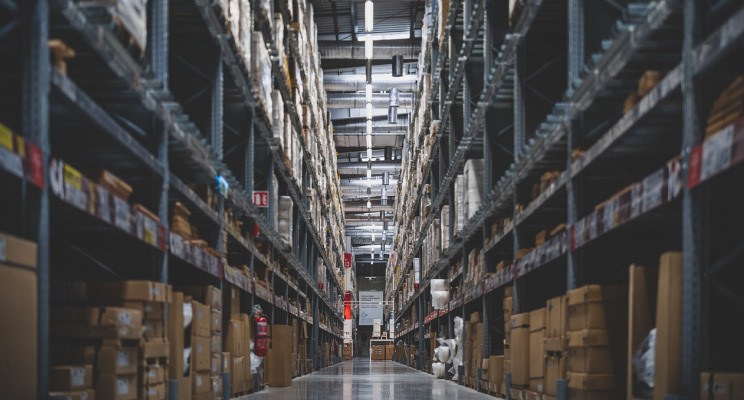consultdss's tweet photo. A recent study of over 2,000 UK workers has found that 11% say they do not think the areas in their #workplace are safe, with 42% working in the #transport &amp; #logistics sector believing their employer is putting profits before people. https://t.co/cEtpU4LOrP https://t.co/otBL2btva3