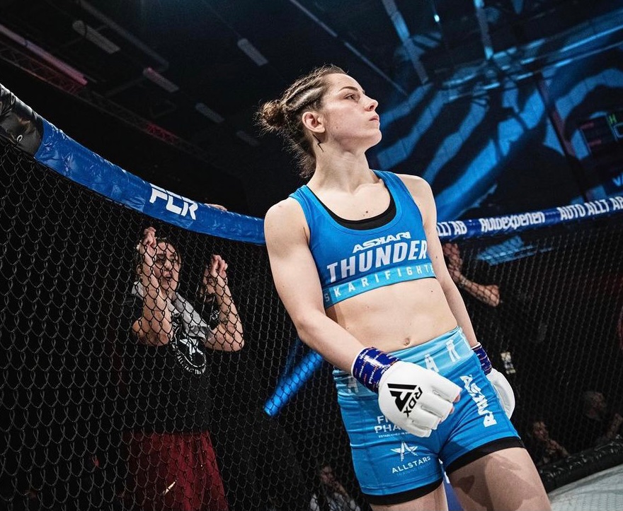 Josefine Thunder tweet media