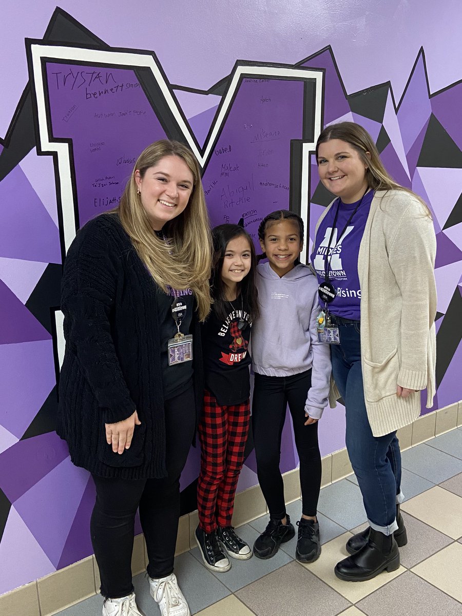 We did a THING today!!!🤭📸💜<a href="/MissDrake22/">Allison Drake</a> <a href="/MrsJLierly/">Jaime Lierly</a> <a href="/Creekvw_Tweets/">Creekview Elementary</a> #CvBetterTogether