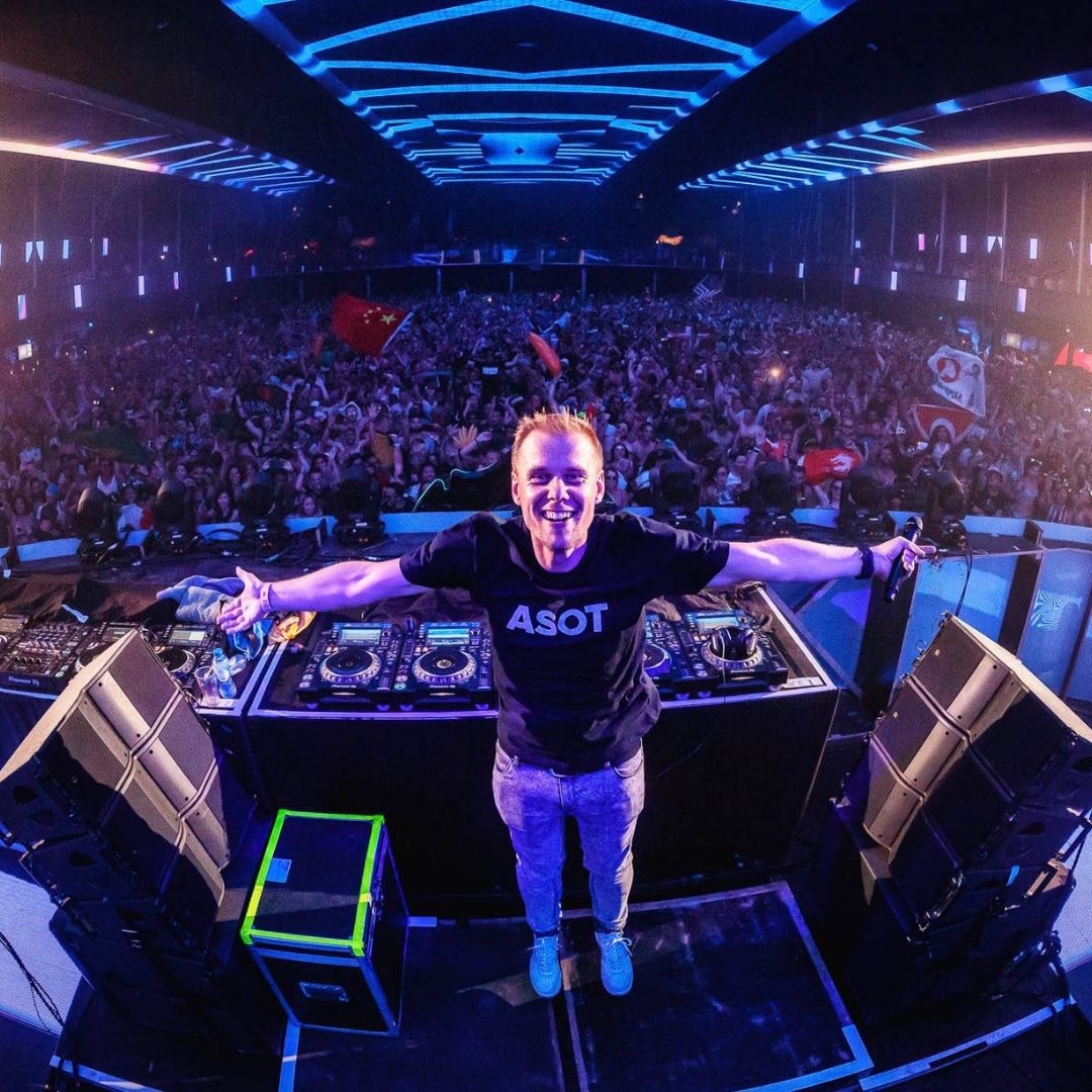 Trance Family 😃 HAPPY ASOTDAY! We've got something really big in store for you tonight... Tune in with our hosts at 20:00CET for all the best in Trance &amp; Progressive on #ASOT1046