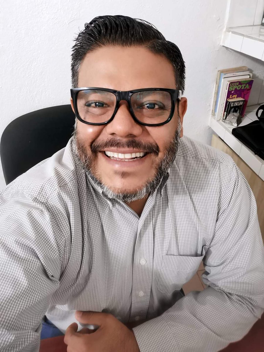CARLOSS36840002's tweet photo. Cuando no sé qué hacer, solo me imagino agarrándote la mano..
Es en ti donde todos mis porqués tienen respuesta y lo que tiene duda tú lo disipas y lo que no entiendo en ti es soportable.
TE AMO PADRE SANTO.

#TENFE
#DiosNoEstaEnCuarentena https://t.co/8MKYD6Tjjz