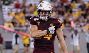 kylansalter's tweet photo. Blessed to receive an offer from Arizona State University!!! @HermEdwards @CoachSlocum_ASU 
@AntonioPierce @ASUFBRecruiting @CarlosLynn @CoachKelleyCHHS @therealraygates @C_Arnick28 @TheHillTthlFB @TrueBuzzFB #Sundevils #ASU https://t.co/HZMxV1C7oB