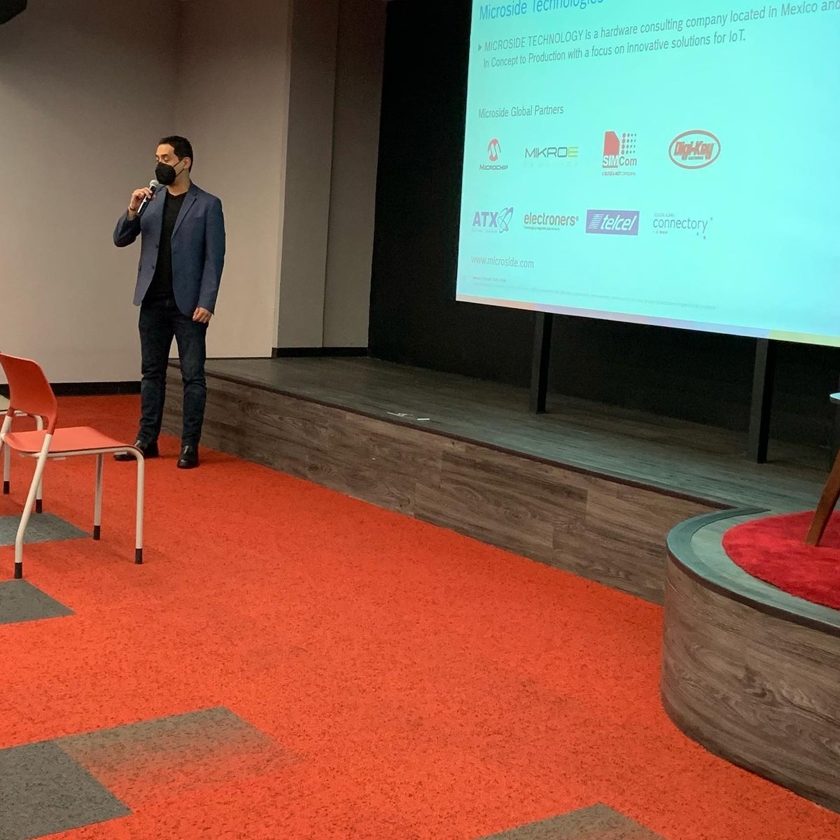 MICROSIDE_MX's tweet photo. El pasado jueves 25 de noviembre se llevó a cabo el 4to aniversario de Guadalajara Connectory Bosch, donde estuvimos presentes para una futura colaboración en el desarrollo de nuevas soluciones IoT. #GuadalajaraConnectory #Bosch #Microside https://t.co/P9gOduyZ59