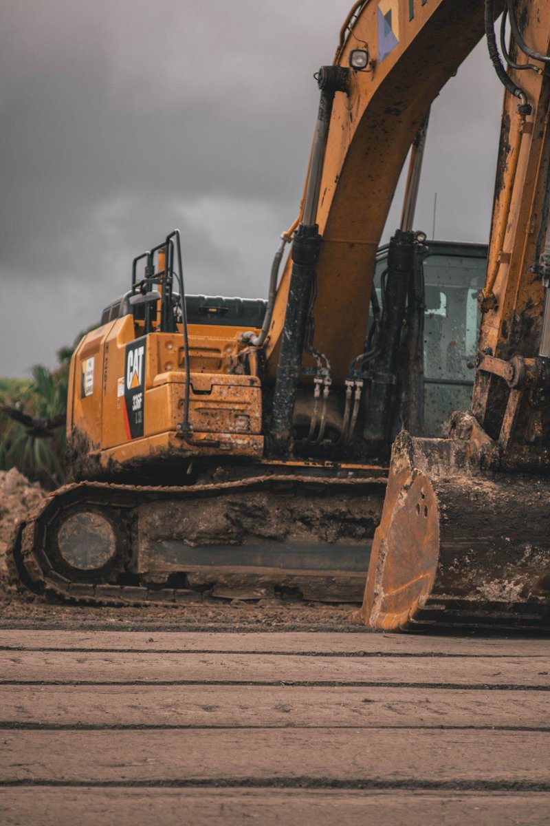 FoleyEngines's tweet photo. #Greasing your #machine regularly &amp; at the right intervals will help keep your #equipment running for years to come https://t.co/DxlZBPSzPq #Construction https://t.co/Va4Mj8HWcd