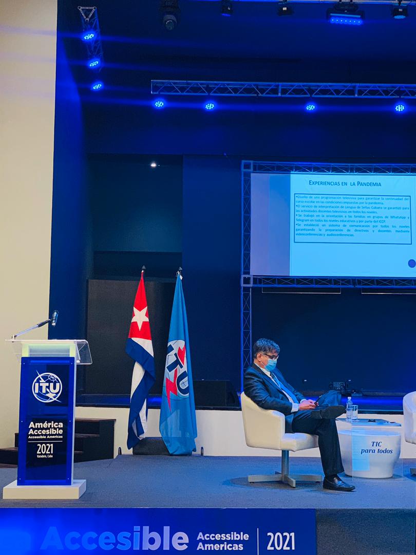 PCTHabana_3CE's tweet photo. Vicepresidente del @PCTHabana_3CE modera el panel: "El futuro de la educacion a través de la inclusión digital",
durante la 8va edición del evento de la UIT #AméricaAccesible organizado en colaboración con @MINCOMCuba @ITUAmericas https://t.co/wOGGIsUBun