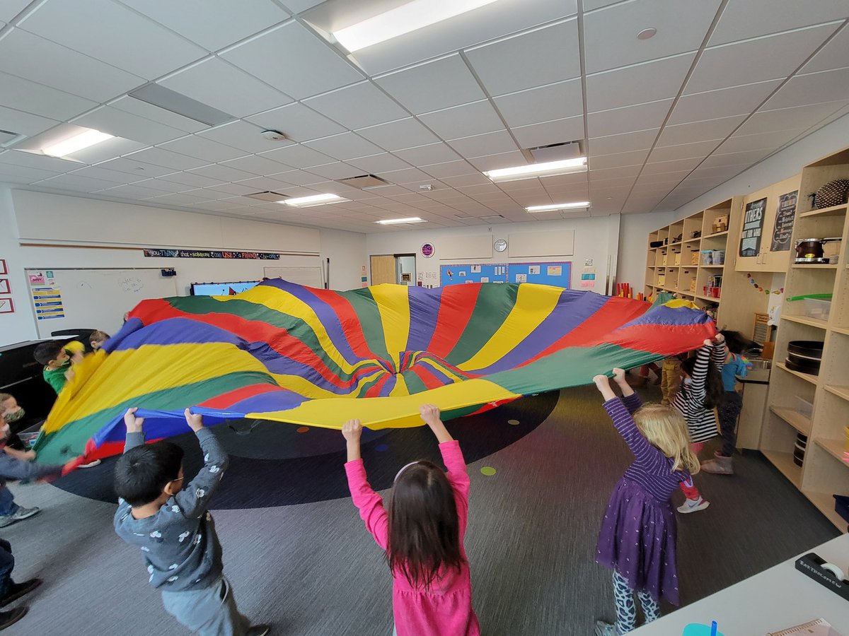 RT <a target='_blank' href='http://twitter.com/amy_iger'>@amy_iger</a>: Parachute fun with Ms. B in music!!! <a target='_blank' href='http://twitter.com/chbrowncardelem'>@chbrowncardelem</a> <a target='_blank' href='http://twitter.com/APSCardinalElem'>@APSCardinalElem</a> <a target='_blank' href='http://twitter.com/Cardinalmusic22'>@Cardinalmusic22</a> <a target='_blank' href='https://t.co/m1Vt4JrNPx'>https://t.co/m1Vt4JrNPx</a>