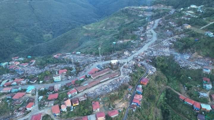 LuumhuPlatform's tweet photo. 220 houses were burned down in #Thantlang, #Chin State from 25 November 8 p.m to 29 November 8 a.m according to the CDF-Thantlang. 

photos-The Chin Journal

#WhatsHappeningInMyanmar https://t.co/TiXBZPG6VF