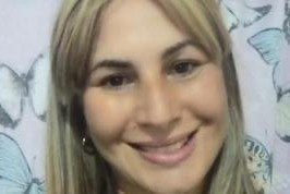 “Esperando el tren” fue lo último que envió Nancy Videla a las 18:43 del viernes cuando desapareció en Constitución. Su celular se apagó y no se supo más de ella. Si la viste o tenés algún dato avisá #URGENTE al 1167598923, 1122407505, o al 911.
