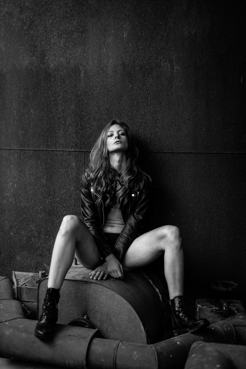 _SenseArt's tweet photo. Cover pic from exxposed #3 with Verena

#exxposed #magazine #bnw #cool #industrial https://t.co/PxscgJav2Q