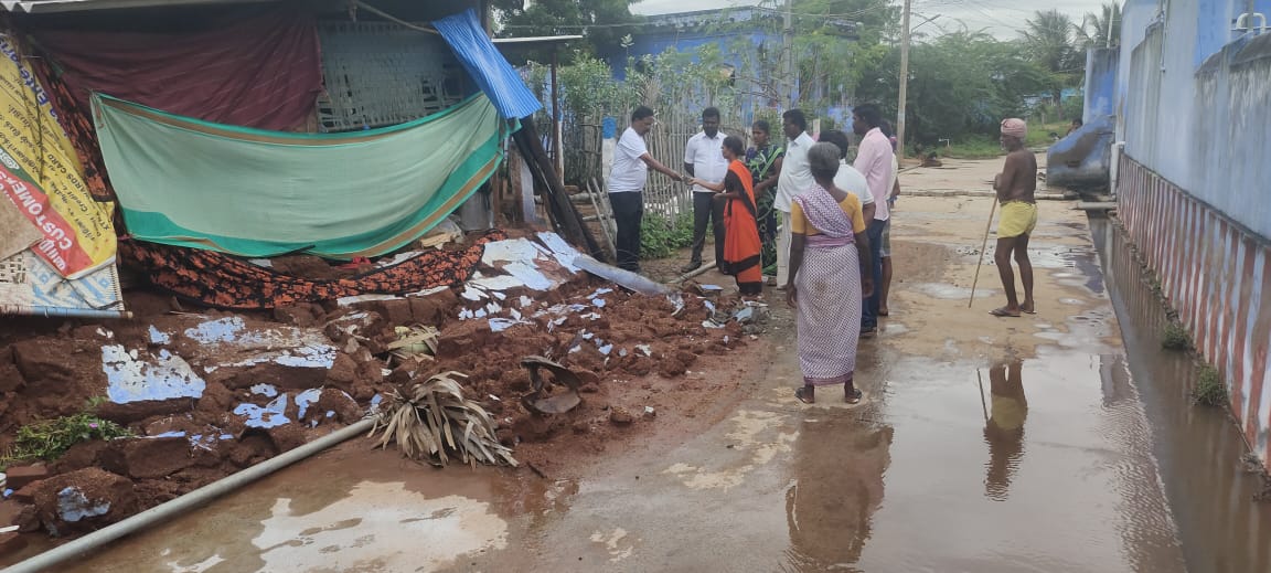 tutydhina's tweet photo. #Ruby_ManoharanMLA
#Nanguneri_Assembly
#கை_கொடுக்கும்_கை 🤝
#காங்கிரஸ்_கை 🖐️
@ruby_manoharan
@INCTamilNadu https://t.co/EZFCijJzT4