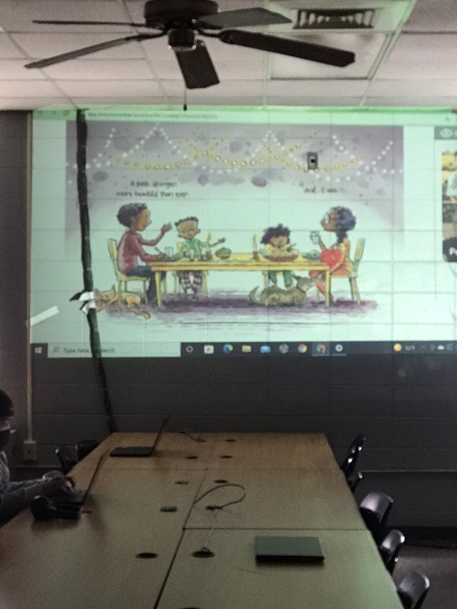 KnoxSODlibrary's tweet photo. We enjoyed hearing from Peter H. Reynolds as he read aloud his new book, Our Table! #teamselma #teamsod #ourtable https://t.co/5gwhmqdxYz