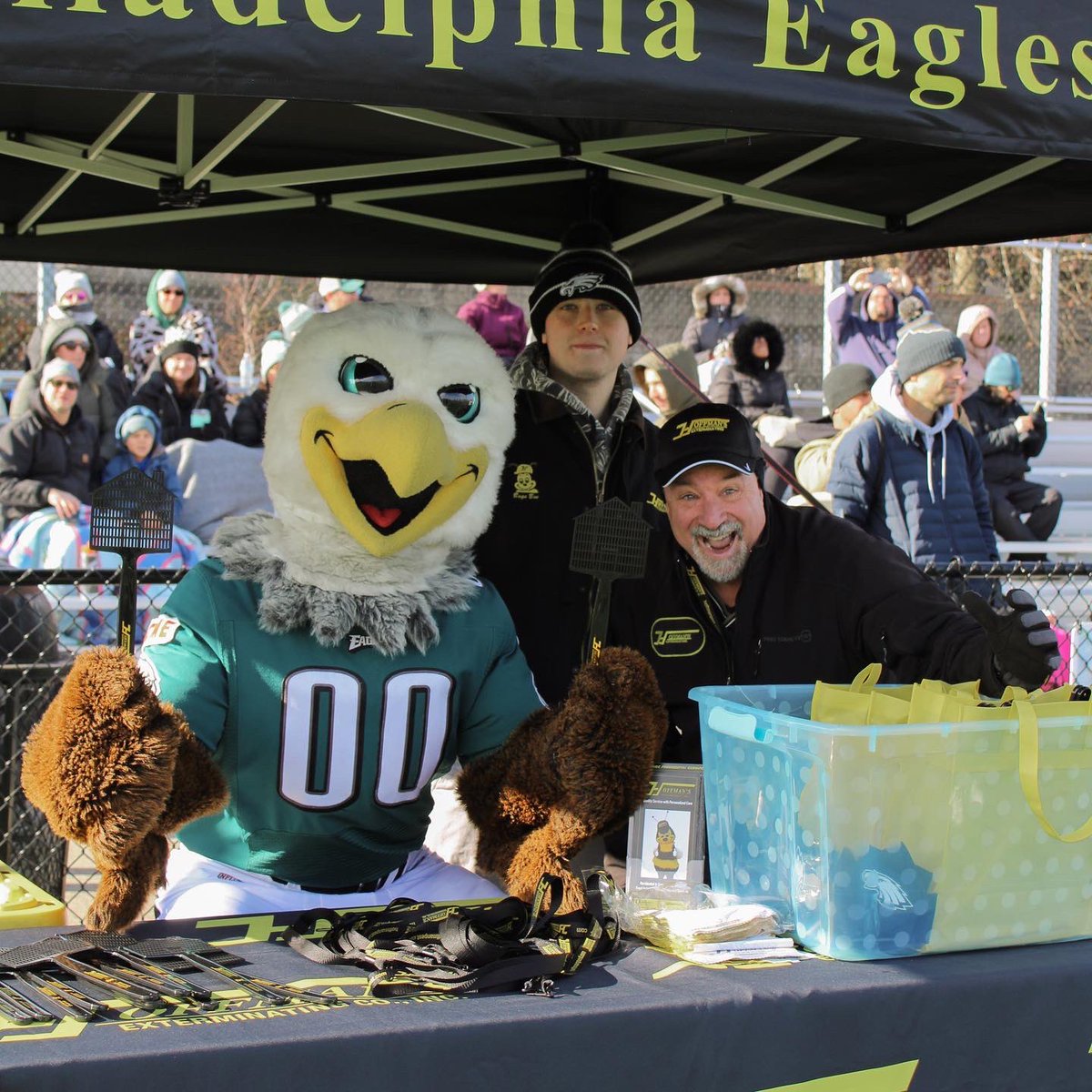 HoffmansPest's tweet photo. Thank you to everyone who attended our Eagles Youth Football Academy clinic this past weekend! We hope you had as much fun as we did!! 🏈 https://t.co/4yoeW5BUUE