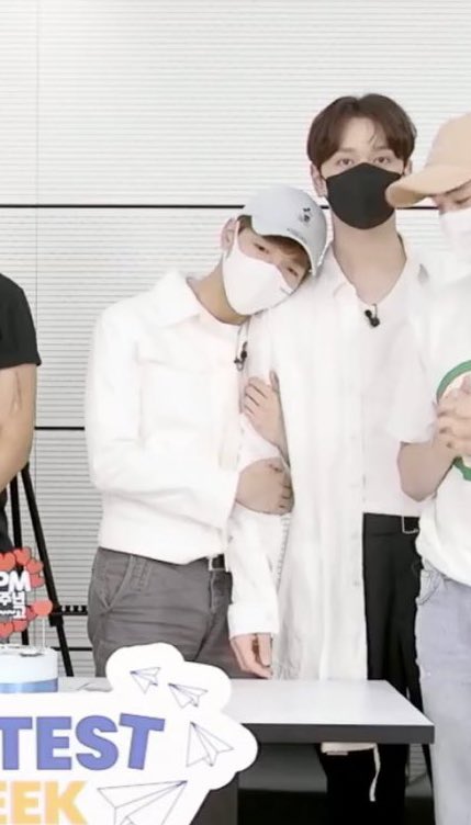 sleepy_orange's tweet photo. Idc what y'all say, Chansung is Minjun's favourite. https://t.co/o1E3js58Cq