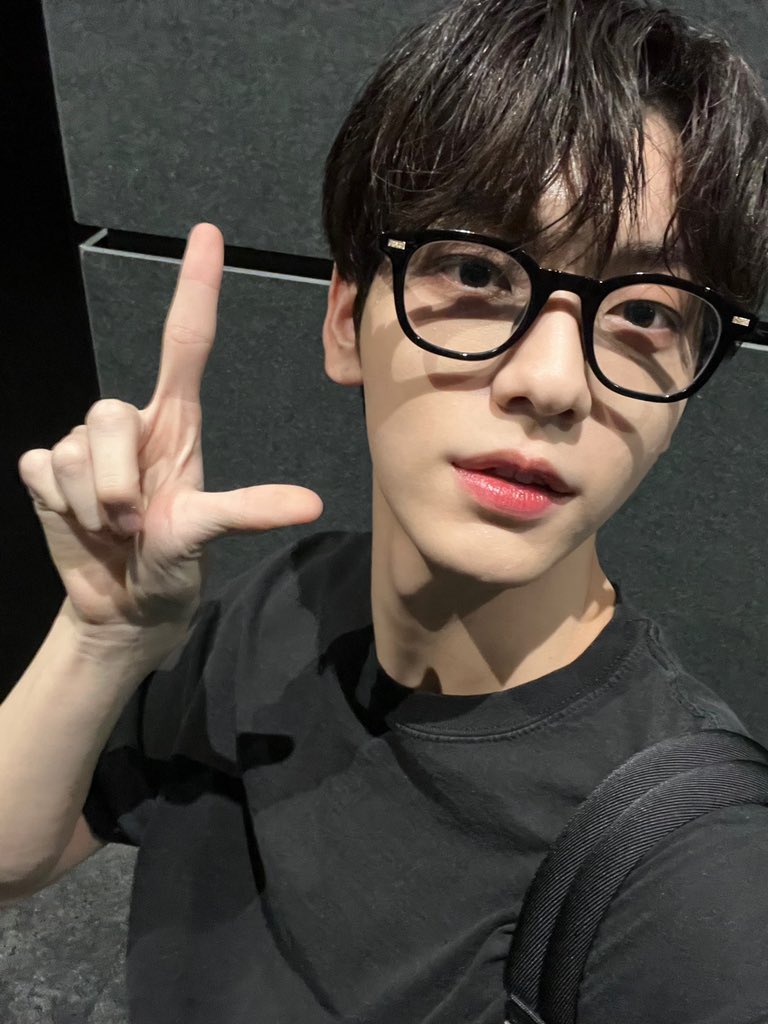kuu_uu00's tweet photo. #MAMAVOTE  #txt  
실트입니다 수빈이의 러브. 와 함께
다시 열투표 가보자구요 https://t.co/f3MIAlszKO