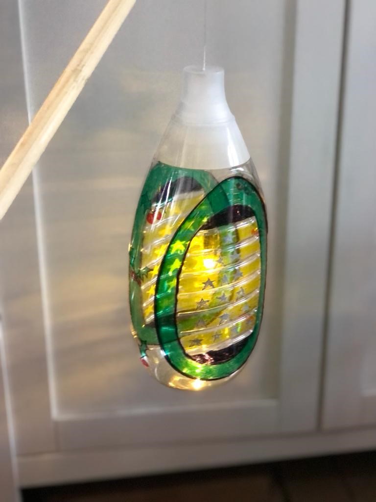 GaspaOrgUk's tweet photo. Grab a #GrandDIYLanternKit (£3) from https://t.co/M0dp0rgpEA - a perfect project to complete before the #GrandChristmasLightsTrail so you can light the way when you do it on 10 - 12 December.

See examples in the pictures!

#ChristmasCrafting #lighttrail #lantern #lighttheway https://t.co/7RaJ4oDhv8