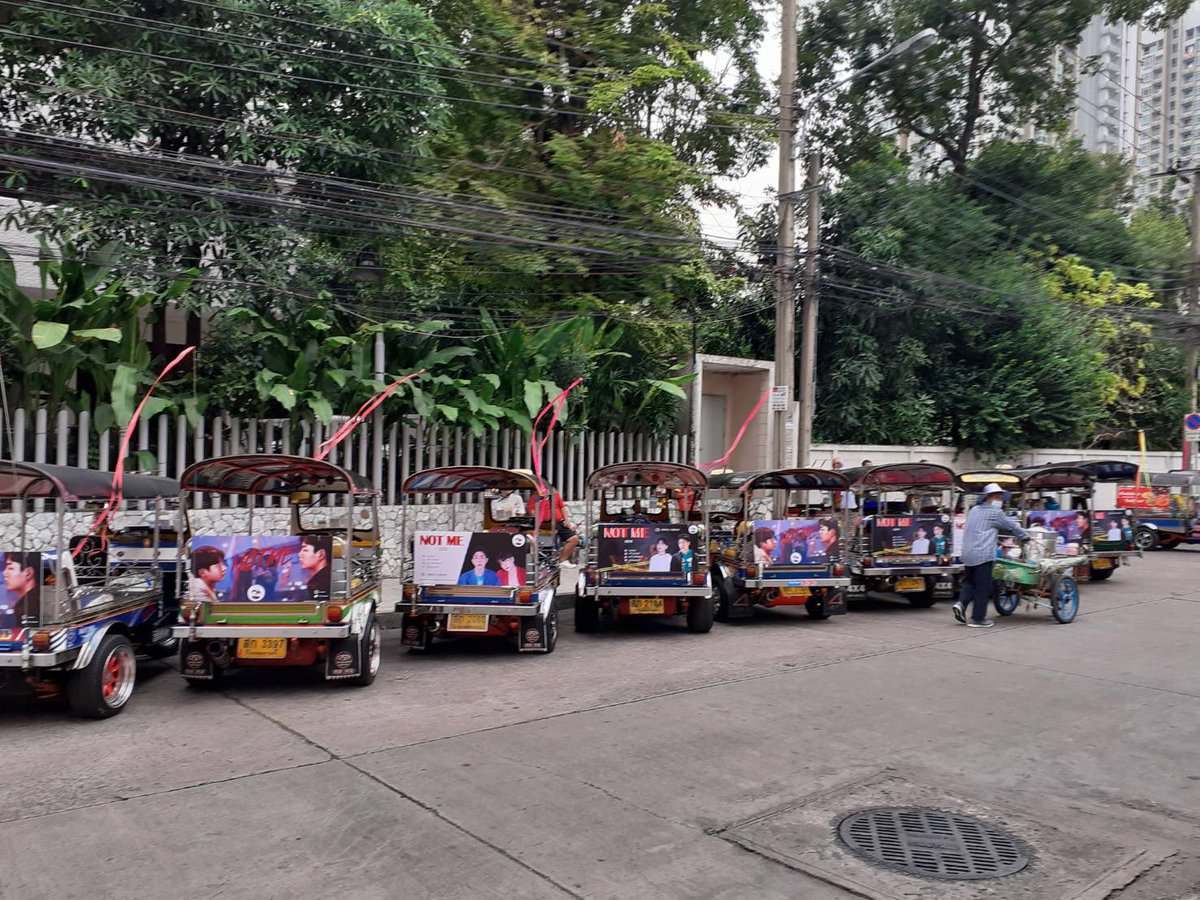 OGbutterfly_'s tweet photo. For the help of notme, welcome all babii to punch in! 
There are 52 vehicles in total. Come on at Siam = 20 Asoke = 15 China town = 17 offgun! We will always support you, behind you! @AtthaphanP @off_tumcial @offgun_family @OffGunSupporter https://t.co/5QYNqnvKhm