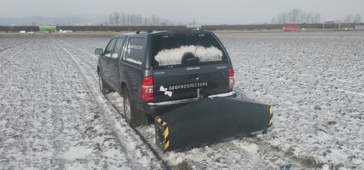 MKY2485's tweet photo. #soilscanning on frozen soil with the #TopsoilMapper. Contactless #soilmapping works pretty much any time of the year. office@geoprospectors.com to #knowyoursoil https://t.co/3abyujZTE3