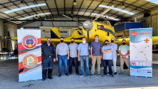 CAPBAOficial's tweet photo. El pasado viernes 19 @logisticaaerea compartió  jornada de capacitación brindada por Bomberos Voluntarios de Chacabuco.
Se trabajaron procedimientos de evacuación, primeros auxilios (RCP y uso de DEA), uso de matafuegos y extinción de incendios.
#bomberosvoluntarios #chacabuco https://t.co/qphrvaQCjF