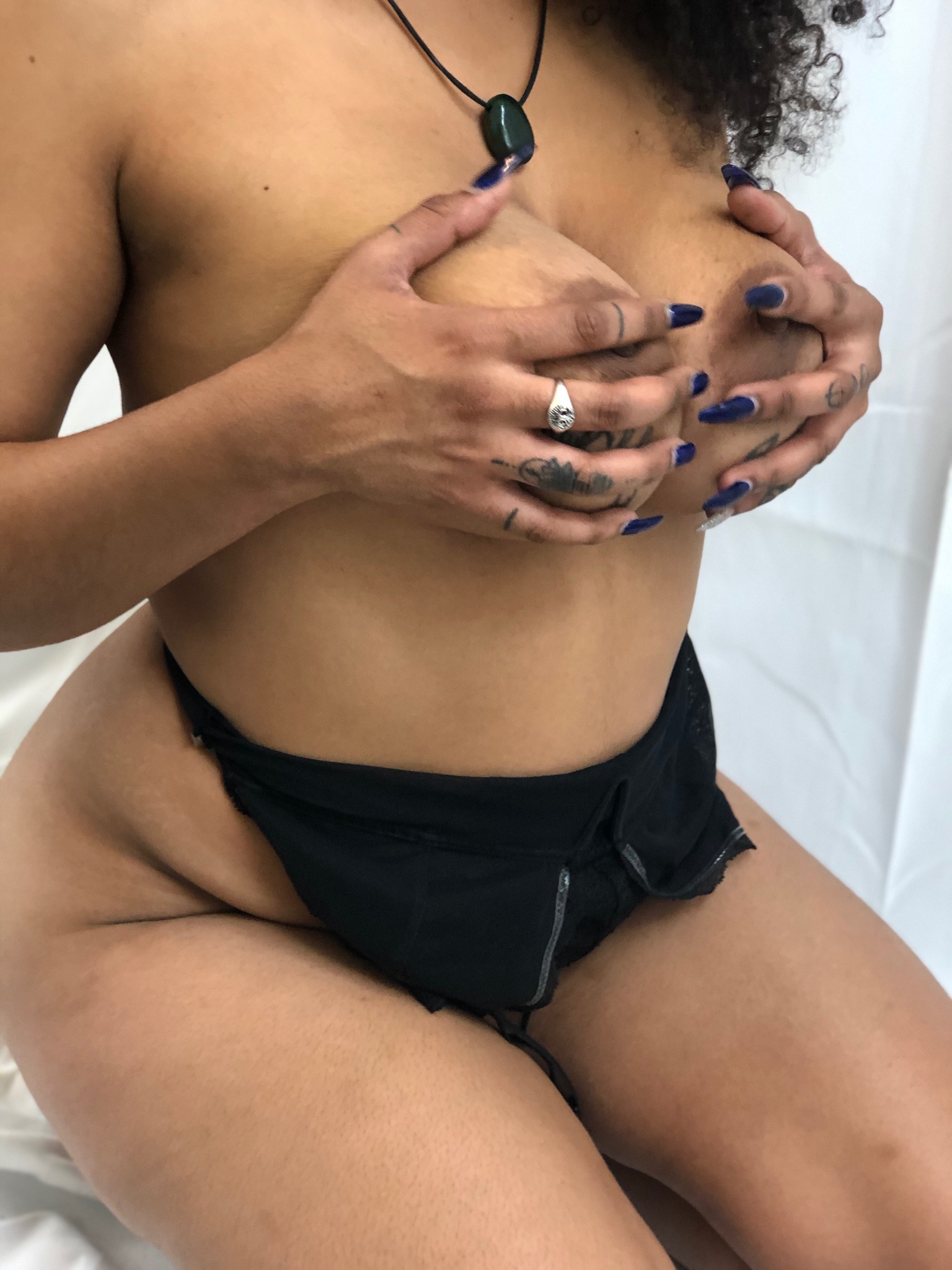 1 pic. @missbnasty Happy #TittyTuesday Queen!🥰 https://t.co/rpAAe2VHNi https://t.co/S3cNmExm2h