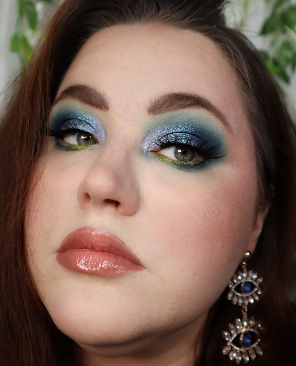 Nikki_Helena87's tweet photo. What is your favorite eyeshadow palette?
#nikkihelena #makeup #makeupartist #makeupaddict #makeupobsession #makeupjunkies #makeupfeed #makeupproduct #makeupismylife #makeupfun #funmakeup #kaleidosmakeup #clubnebula #angeschka #angelikanycvist #kaleidosclubnebula https://t.co/n3cZeZ7kjU