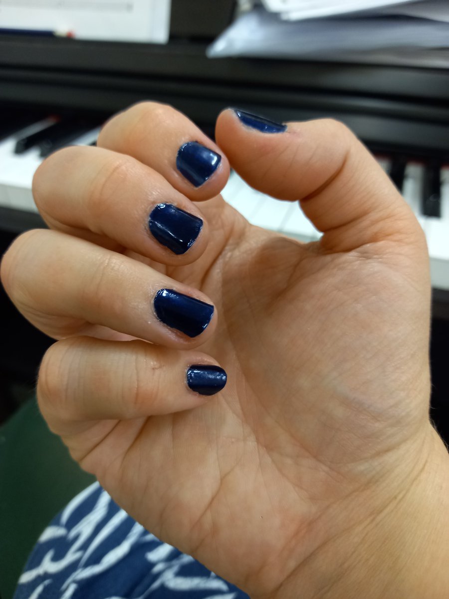 MHS_Monmusic's tweet photo. Super delighted with my #topcoat #manicure by our very own @MonifiethHigh nail bar! Thank you Dara, you did a fantastic job. Before pic in the comments... https://t.co/dcZbQDQjal