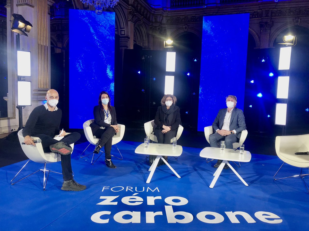 Heureux d'avoir accueilli avec <a href="/David_Belliard/">David Belliard</a> la Commissaire 🇪🇺aux #transports <a href="/AdinaValean/">Adina Valean</a> pour une visite des aménagements cyclables et piétons de <a href="/Paris/">Paris</a>. L'occasion d’illustrer notre engagement en faveur des mobilités douces avant de rejoindre le plateau du #ForumZeroCarbone