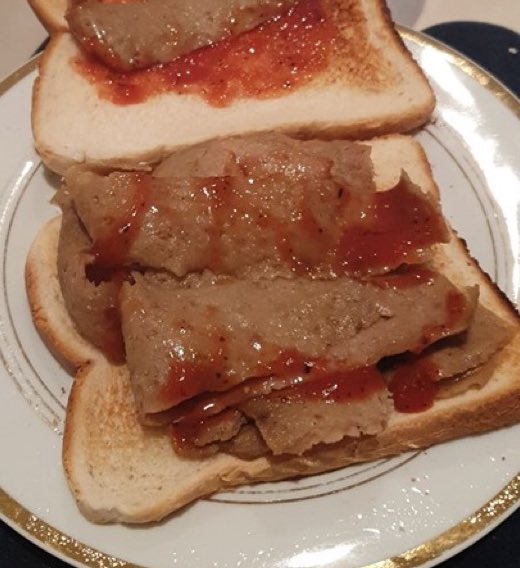 WHATSFORDlNNER's tweet photo. Doner Meat Sandwich…

Yes or No? 🤔 https://t.co/TzYPWxmX7M