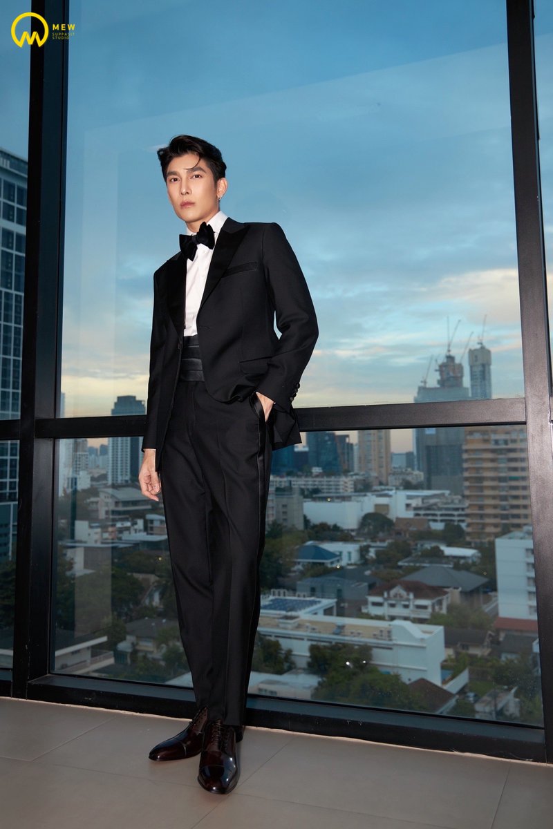 jacxpandaclosed's tweet photo. His future spouse is one lucky person Indeed!
Mew Suppasit #MewSuppasit #มิวศุภศิษฏ์ @MSuppasit #HOWEXMEW https://t.co/SatOIulHAx
