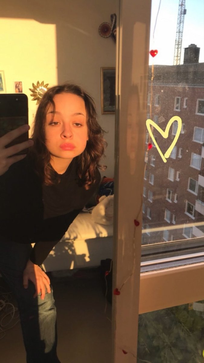 fridaupdates's tweet photo. i missed her <3 https://t.co/5Kyz8hqBcy