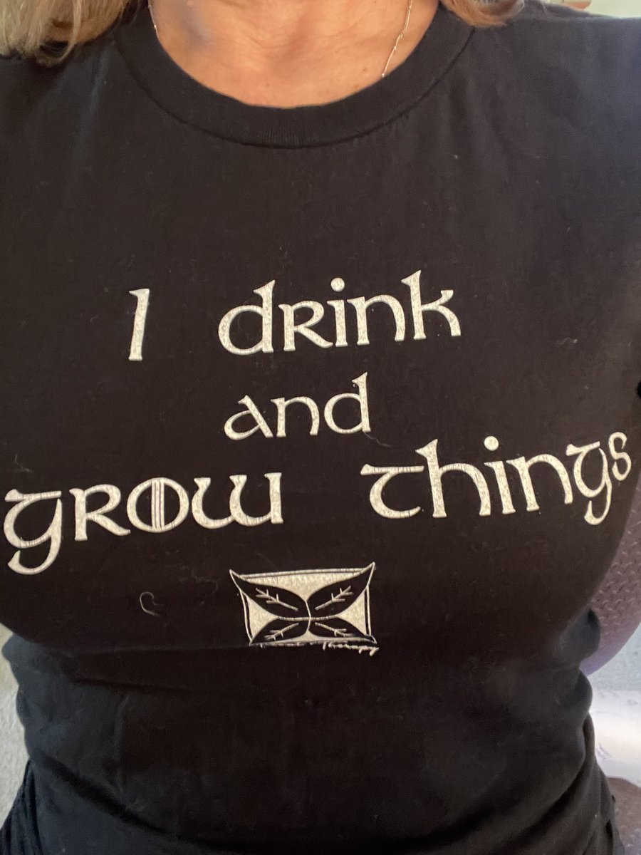 wine_dandy's tweet photo. Sporting a new gifted shirt today 😉 https://t.co/jWOIVDhQCf
