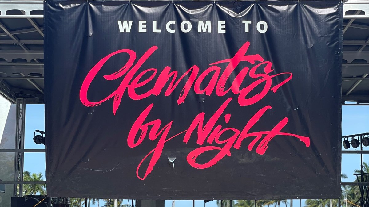 The happiest season of all is here! 🎵 🎁

🌟 12/2: Holiday Tree Lighting + <a href="/BrookeEdenMusic/">Brooke Eden</a> 
🌟 12/9: Dee Dee Wilde
🌟 12/16: Reverend Barry and the Funk
🌟 12/23: The Bobby Rodriguez Orchestra
🌟 12/30: No CBN

For info: bit.ly/3d4wrqO

#iLoveWPB
#ClematisbyNight