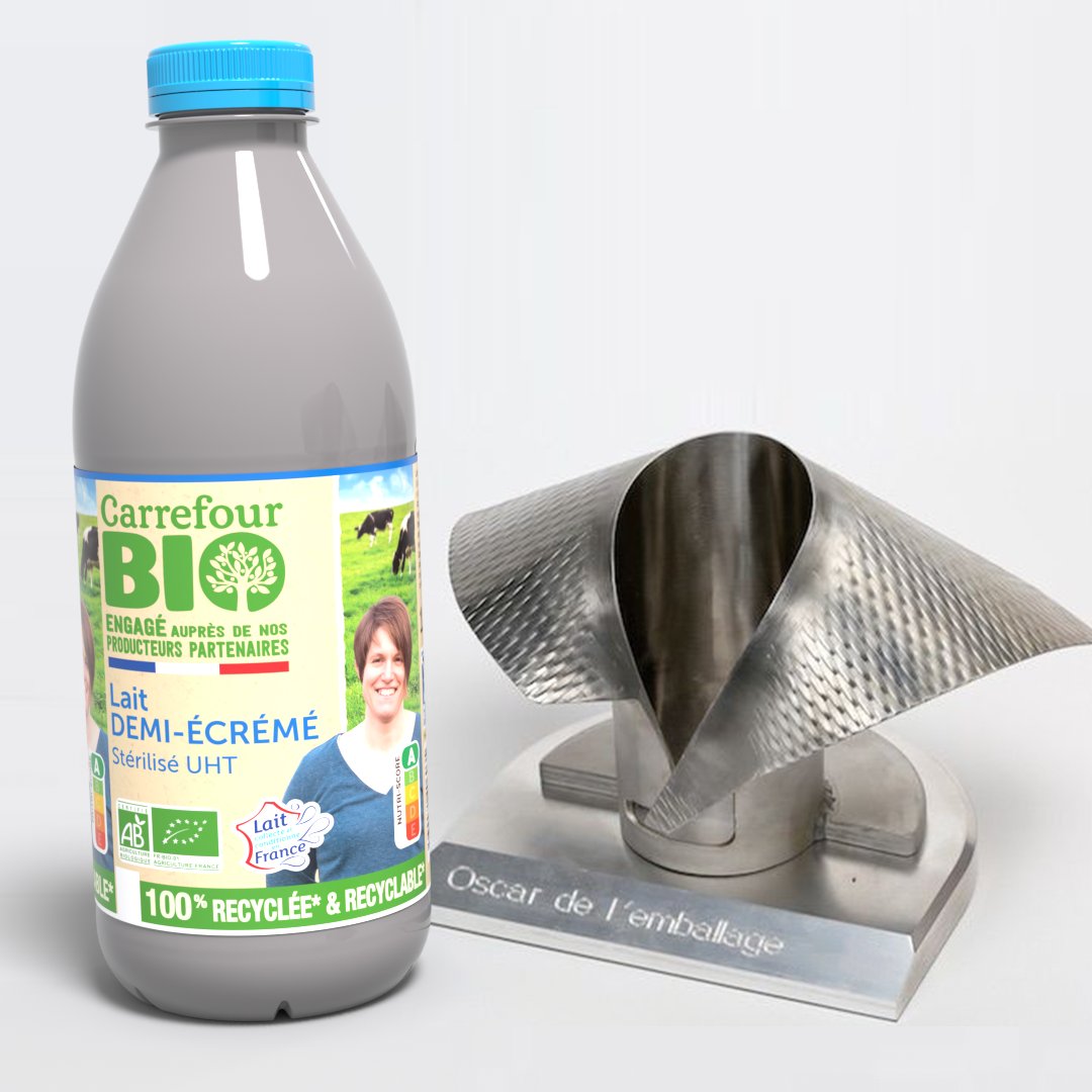 groupeLSDH's tweet photo. Oscar de l’emballage pour la bouteille de lait en PET opaque 100% recyclé et toujours recyclable ! Une première sur le marché du lait qui a nécessité 3 ans de recherche. L'innovation porte sur l'intégration de matière recyclée à 100% dans une bouteille de lait en PET opaque https://t.co/fPgiwwM0sP