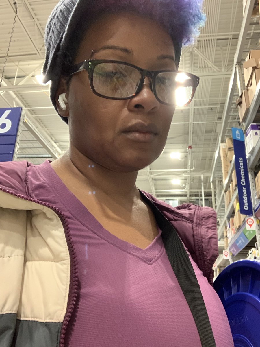 I_AMDowns's tweet photo. Me @Lowes rn. WHY do WP ask me if I work here and not the person standing next to them wearing a red Lowe’s vest? https://t.co/o1ZOClh6mQ