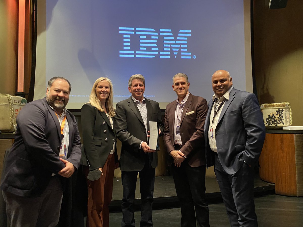 honorahandley's tweet photo. IBM won the #AWS Rising Star ⭐️ Partner of the Year in the US here @AWSreInvent ! Congrats #BigBlue. @RachelMushahwar @ChrisNiederman @IBMNews @IBM @awscloud https://t.co/AbJUAESu0t