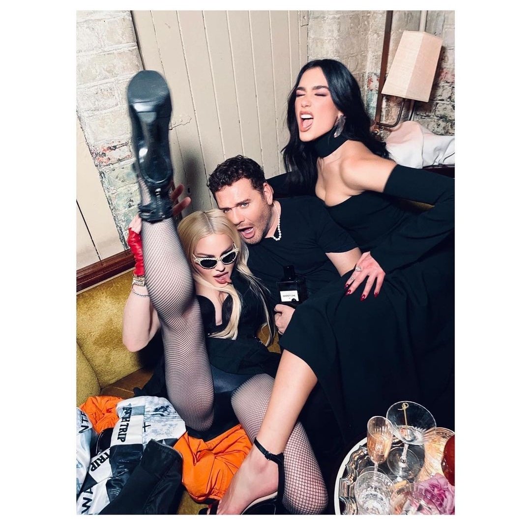 FFdNhoyXMAQtpC8?format=jpg&name=medium