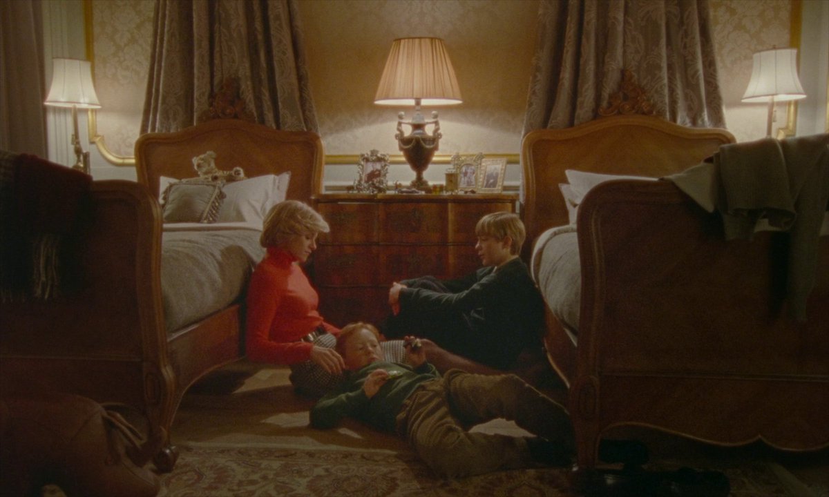 Кристен стюарт спенсер. Кристен стюарт спенсер. Matthew gray gubler. Почему спенсер. Почему спенсер.