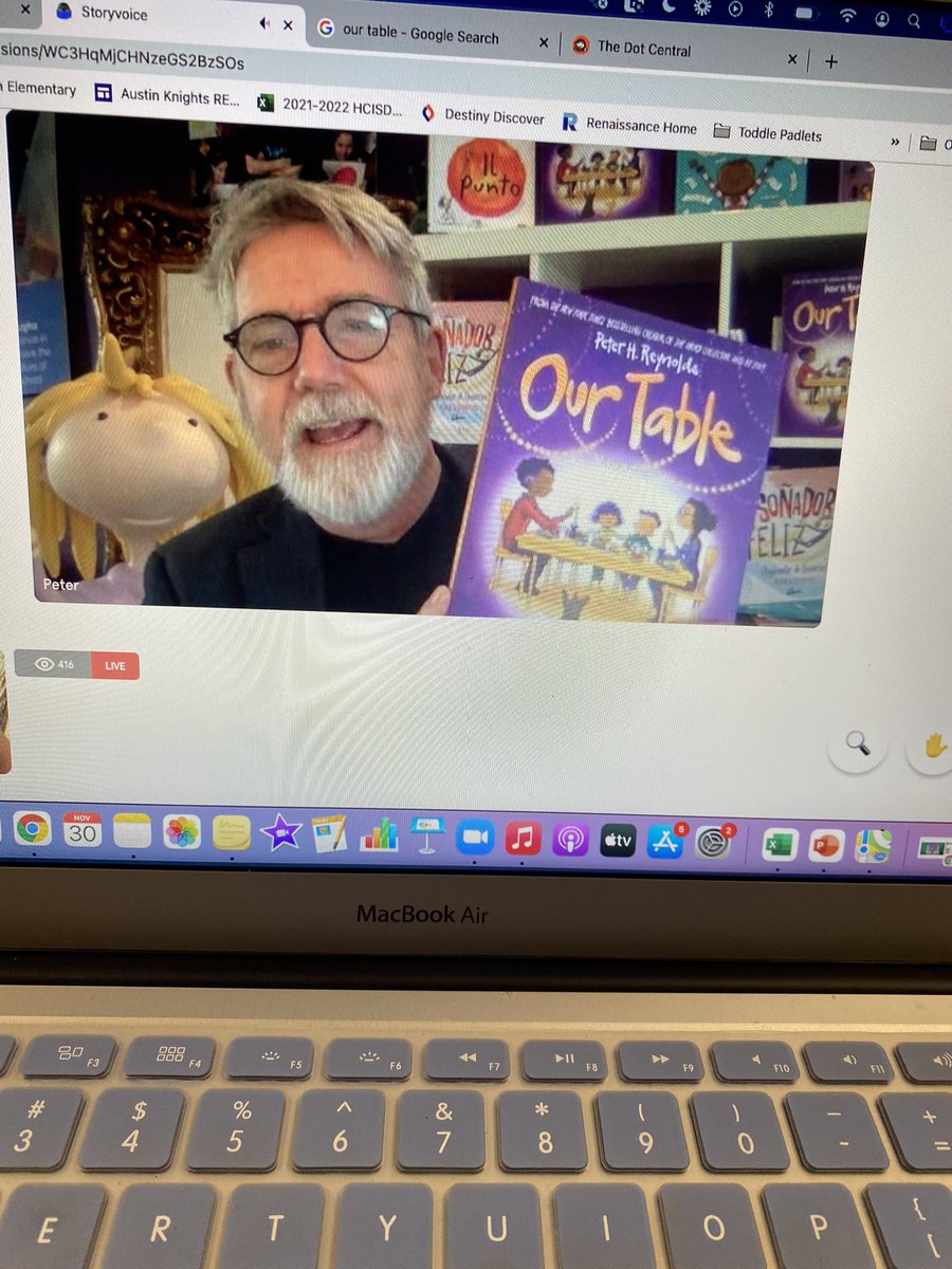 VeroRodz7's tweet photo. Our 1st graders enjoyed an author visit with @peterhreynolds from the wonderful people at @storyvoicelive #austinknightsread #pyp #austinib #ourtable https://t.co/kVypuniYBt