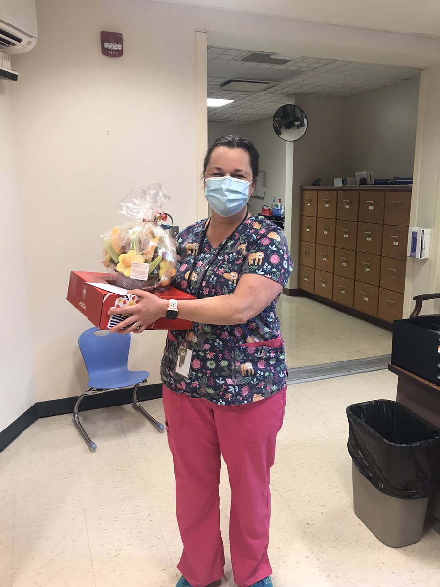 SVSDFoundation's tweet photo. For SVF, #GivingTuesday is about giving back to those who give their all - like school nurses who work hard every day to keep SV healthy. We surprised all nurses today to give thanks and show our appreciation. #SVTogether #SVGivesBack #GivingTuesday2021 https://t.co/EdvTnJYJC1