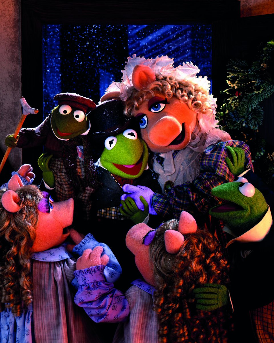 MissPiggy's tweet photo. This time of year, many of vous are watching The Muppet Christmas Carol. I know my adoring fans are wondering, and if you skip to 53:35, you'll skip all the boring stuff and get right to moi! https://t.co/SMehfbbWOe