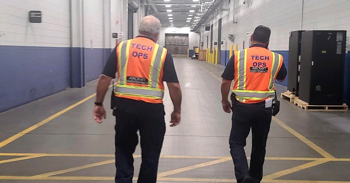 SpartanCollege's tweet photo. Our #SpartanBroomfield campus had an opportunity to tour the @united Tech Ops facility, where an awe-inspiring team of people greeted them. Thank you, #United! #UnitedTechOps #SpartanLife https://t.co/M19A0crKLP
