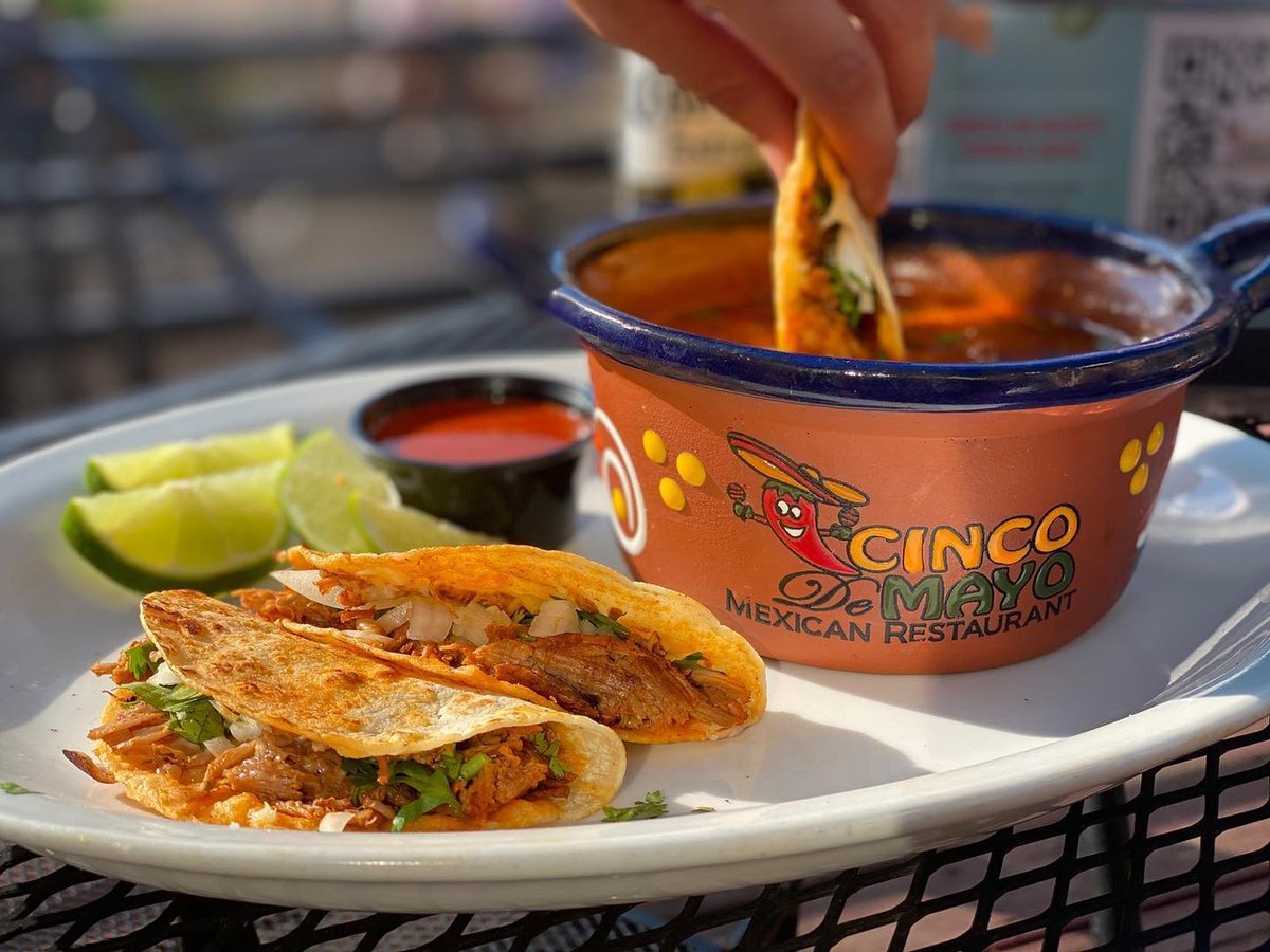 Xooker's tweet photo. December is coming! ❄️ ❄️ ❄️  End the month dining with Cinco De Mayo and have some of their Famous Queso with your meal! Make sure to check them out on the Xooker Deal Marketplace to purchase a $25 Certificate for just $12.50! Download the FREE Xooker App and start saving today! https://t.co/vWSZTTn3dI