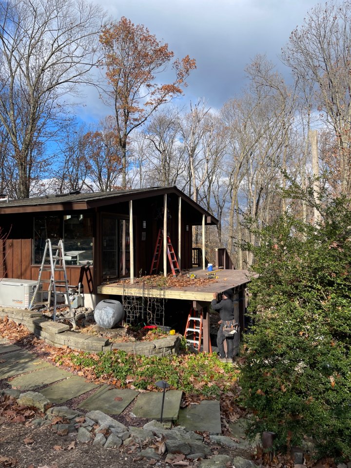 SCDThinkBuild's tweet image. The Pop Top Garage Project has now moved on to a Screened Porch Project!
#thinkbuild #springcreekdesign #screenporchproject