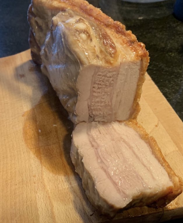 orsolya_health's tweet photo. The perfect pork belly #dinnertime #porkbelly #pkddiet #paleomedicina #icmni #fattymeat #biosuisse #fattypork #animalbaswddiet https://t.co/eiAtvhczxy