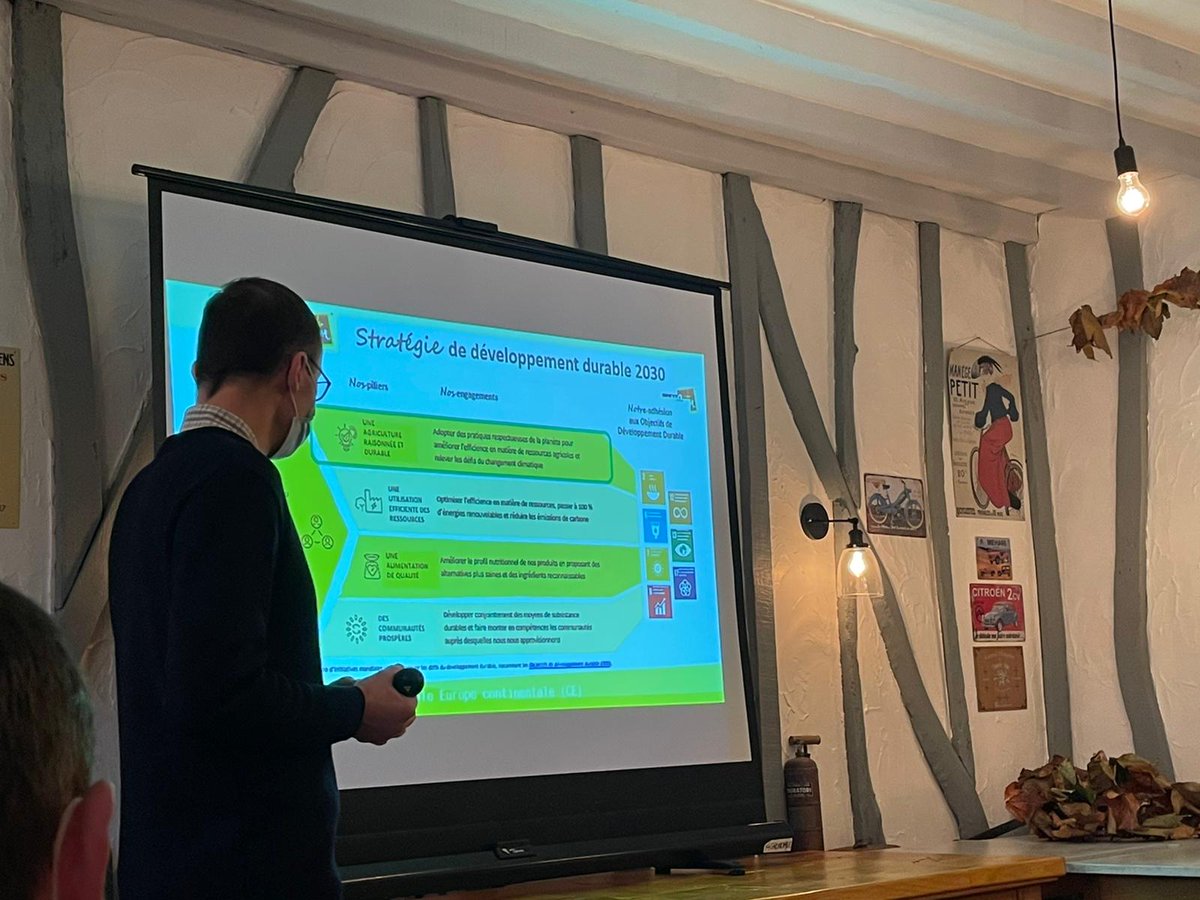 Novalis Terra (@novalis_terra) on Twitter photo Journée de sensibilisation sur la régénération des sols auprès des producteurs de #pommedeterre McCain 🥔 Partage de résultats d’essais, construction d’ITK et visites de plaines, en co-animation avec notre partenaire <a href="/icosysteme/">Icosystème - accompagne votre transition</a> !
<a href="/PaulRobertAgro/">Paul Robert</a> <a href="/Earthworm_Fr/">Earthworm France</a> <a href="/SolsVivants/">Sols Vivants</a> Journée de sensibilisation sur la régénération des sols auprès des producteurs de #pommedeterre McCain 🥔 Partage de résultats d’essais, construction d’ITK et visites de plaines, en co-animation avec notre partenaire <a href="/icosysteme/">Icosystème - accompagne votre transition</a> !
<a href="/PaulRobertAgro/">Paul Robert</a> <a href="/Earthworm_Fr/">Earthworm France</a> <a href="/SolsVivants/">Sols Vivants</a>