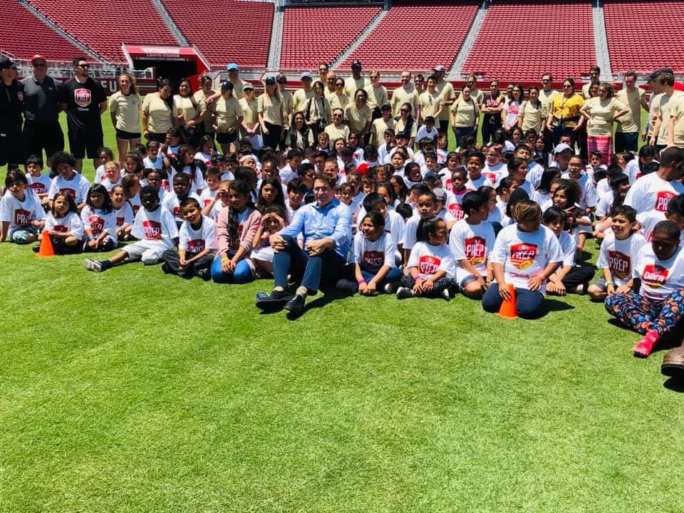 #GivingTuesday 2021
We would be honored to have you consider #ForeverYoungFoundation for your Giving Tuesday donations. Please join us as we lift up the many children and families we serve during this holiday season.
#BeYourOwnHero #SteveYoung #SophiesPlace #8to80Zone