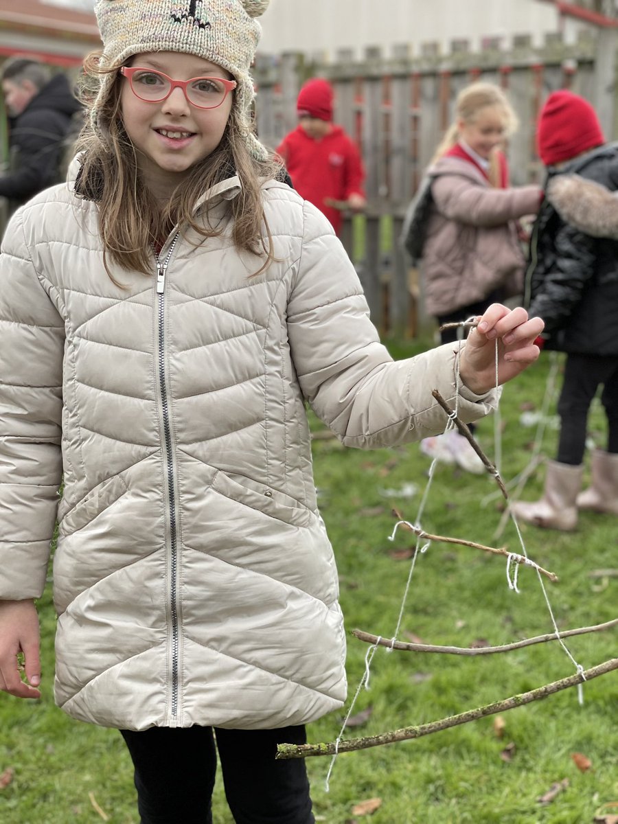 GD_Primary's tweet photo. Can you make a Christmas 🎄 decoration out of sticks? It’s harder than you think. It’s a good job @Alex_YWT came to help! @NatureFSchools @SaraBoothCard https://t.co/ARFzmZCLGS